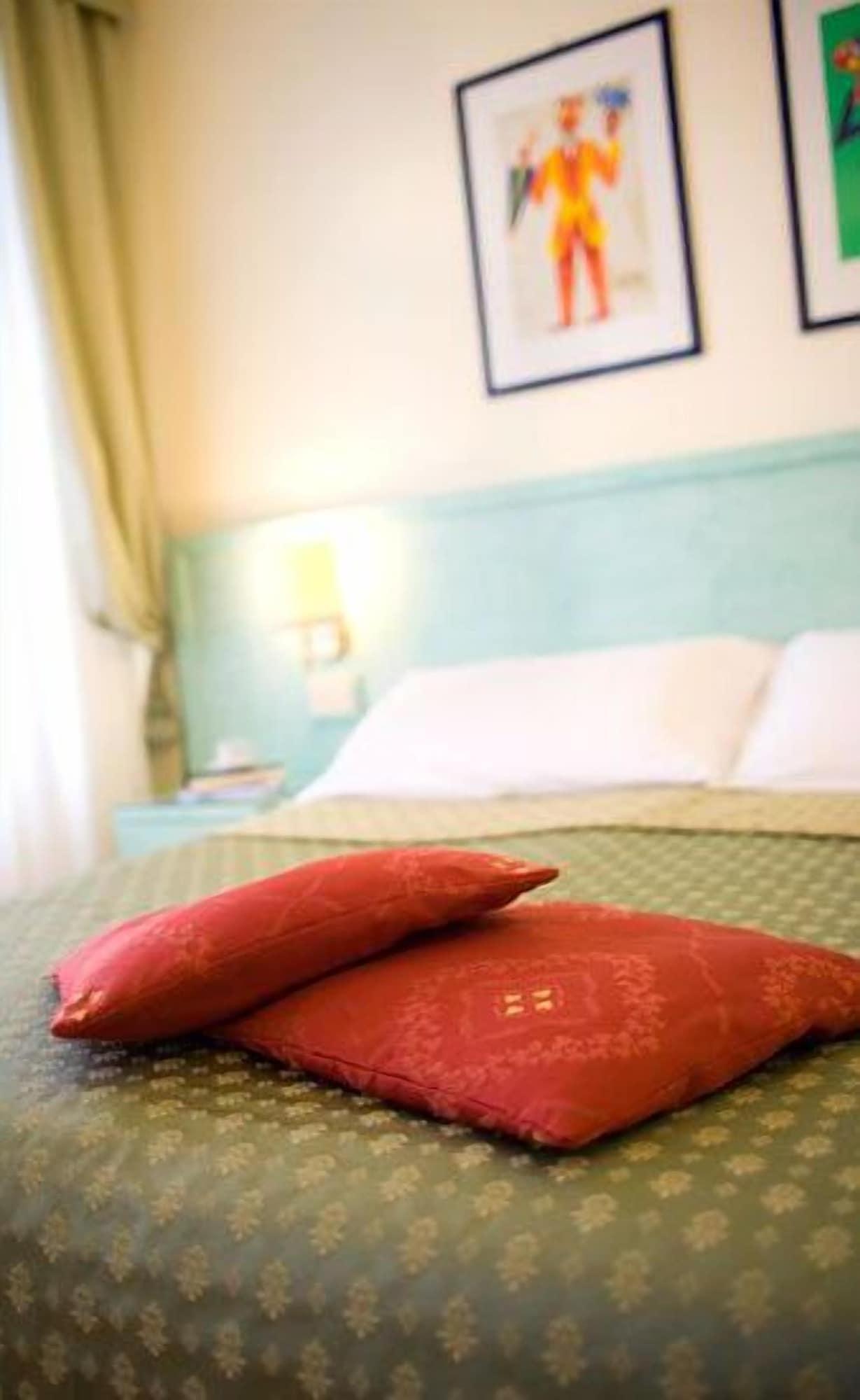 Hotel Eden Park Diano Marina Bagian luar foto