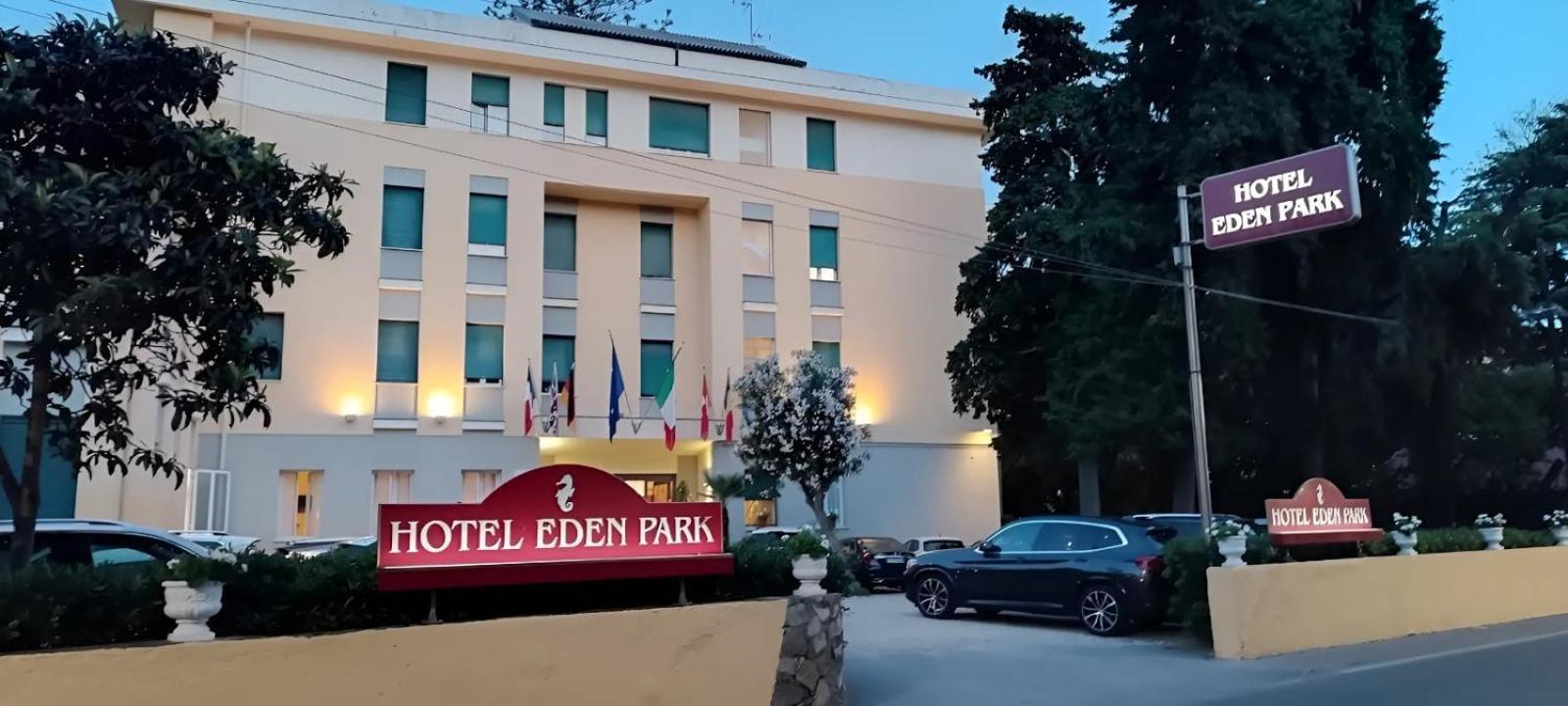 Hotel Eden Park Diano Marina Bagian luar foto
